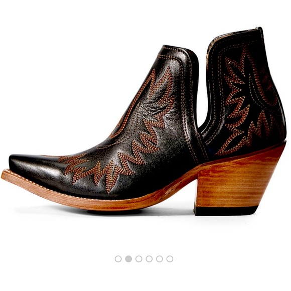 ARIAT Dixon Western Bootie in Brooklyn Black Size 6.5 - Picture 2 of 6